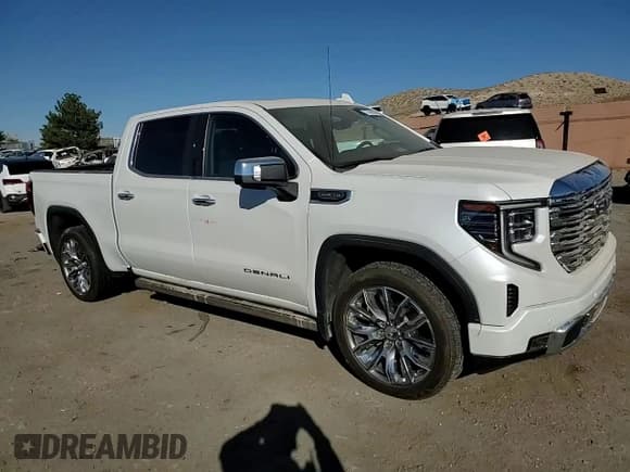 ✅ 2023 GMC Sierra 1500 Denali • VIN: 3GTUUGED3PG212620 • Лот: 77746184. Опубликован ранее на Copart с пробегом 8 228 миль. Бесплатный доступ к архиву аукционных продаж из США и подробный отчёт об истории автомобиля на DreamBid. Изображение 11.