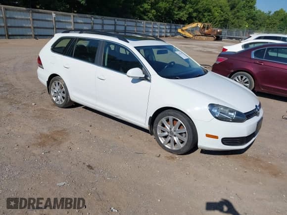 ✅ 2014 Volkswagen Jetta TDI w/Sunroof • VIN: 3VWPL7AJ0EM619673 • Lot: 42651159. Listed on IAAI with Not provided. Free auction sales archive from the USA and detailed vehicle history report at DreamBid. Image 1.