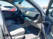 ✅ 2010 Toyota RAV4 • VIN: JTMZK4DV8A5026199 • Лот: 42325340. Опубликован ранее на IAAI с пробегом 196 298 миль. Бесплатный доступ к архиву аукционных продаж из США и подробный отчёт об истории автомобиля на DreamBid. Изображение 5.