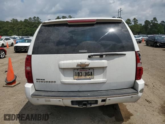 ✅ 2009 Chevrolet Suburban LTZ • VIN: 1GNFC36J49R174141 • Lot: 53487975. Wystawiony na Copart z przebiegiem 228 242 mil. Bezpłatny archiwum sprzedaży aukcyjnych z USA i szczegółowy raport historii pojazdu na DreamBid. Zdjęcie 6.