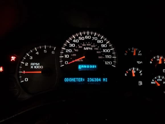 ✅ 2005 Chevrolet Suburban LS • VIN: 1GNFK16Z95J162377 • Lot: 91314845. Listed on Copart with 236,384 mi. Free auction sales archive from the USA and detailed vehicle history report at DreamBid. Image 9.