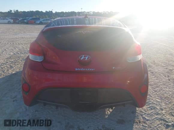 ✅ 2013 Hyundai Veloster Turbo • VIN: KMHTC6AE1DU174106 • Lot: 43497748. Listed on IAAI with 117,365 mi. Free auction sales archive from the USA and detailed vehicle history report at DreamBid. Image 16.