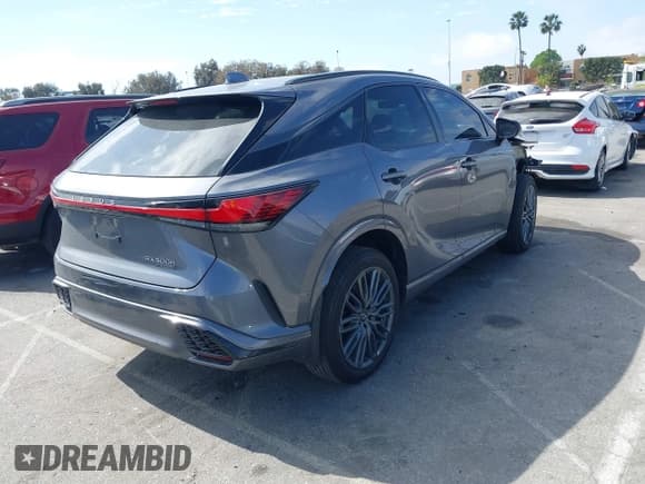 ✅ 2023 Lexus RX 500h F Sport Performance • VIN: 2T2BCMEA0PC002691 • Lot: 41692005. Wystawiony na IAAI z przebiegiem 25 917 mil. Bezpłatny archiwum sprzedaży aukcyjnych z USA i szczegółowy raport historii pojazdu na DreamBid. Zdjęcie 4.