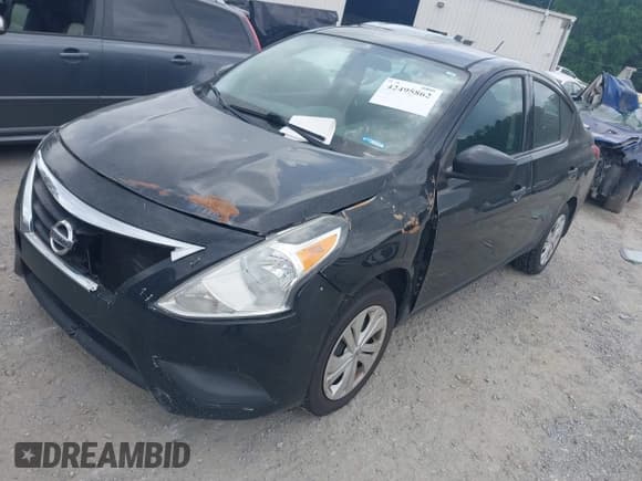 ✅ 2016 Nissan Versa S • VIN: 3N1CN7AP4GL877626 • Lot: 42495862. Listed on IAAI with 192,573 mi. Free auction sales archive from the USA and detailed vehicle history report at DreamBid. Image 2.