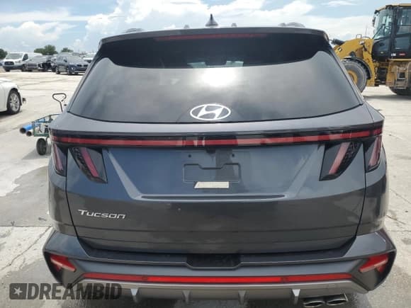 ✅ 2023 Hyundai Tucson N Line • VIN: KM8JF3AE2PU228739 • Lot: 64683315. Wystawiony na Copart z przebiegiem 74 307 mil. Bezpłatny archiwum sprzedaży aukcyjnych z USA i szczegółowy raport historii pojazdu na DreamBid. Zdjęcie 6.