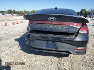✅ 2021 Hyundai Elantra SEL • VIN: 5NPLN4AG5MH006130 • Lot: 86082505. Listed on Copart with 72,372 mi. Free auction sales archive from the USA and detailed vehicle history report at DreamBid. Image 6.