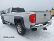 ✅ 2015 Chevrolet Silverado 2500HD LT • VIN: 1GC2KVEG4FZ555799 • Lot: 41308705. Wystawiony na IAAI z przebiegiem 206 455 mil. Bezpłatny archiwum sprzedaży aukcyjnych z USA i szczegółowy raport historii pojazdu na DreamBid. Zdjęcie 3.