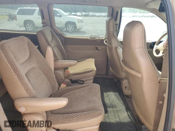 ✅ 2000 Chrysler Voyager SE • VIN: 2C4GJ44GXYR725892 • Lot: 60443415. Listed on Copart with 144,291 mi. Free auction sales archive from the USA and detailed vehicle history report at DreamBid. Image 11.