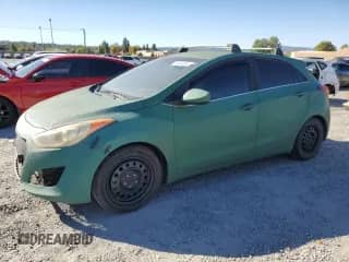 2017 Hyundai Elantra с VIN KMHD35LH4HU352862, выставлен на аукционе Copart как лот 90944895 с пробегом 288 150 миль миль и Чистый • Clean title. История ставок и продаж доступна на DreamBid. Изображение 1.