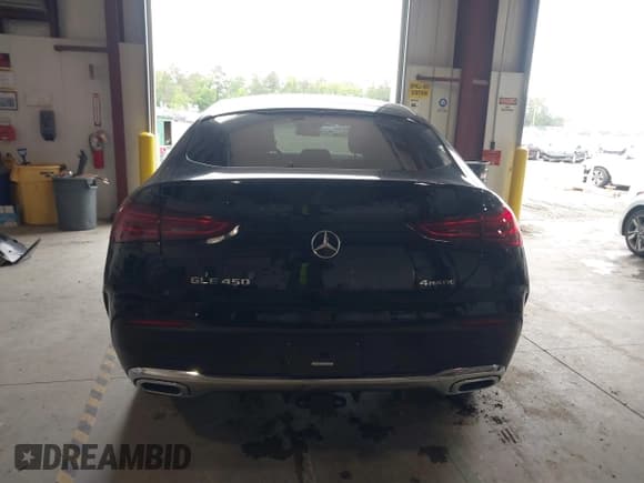 ✅ 2025 Mercedes-Benz GLE 450 • VIN: 4JGFD5KB7SB319795 • Lot: 42284819. Listed on IAAI with 3,711 mi. Free auction sales archive from the USA and detailed vehicle history report at DreamBid. Image 17.