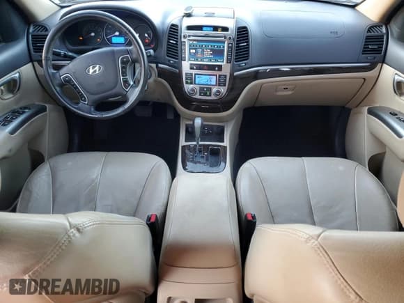 ✅ 2010 Hyundai Santa Fe Limited • VIN: 5NMSKDAG1AH383695 • Lot: 81109014. Listed on Copart with 153,208 mi. Free auction sales archive from the USA and detailed vehicle history report at DreamBid. Image 8.
