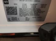 ✅ 2025 Buick Encore GX Sport Touring • VIN: KL4AMESL3SB111818 • Lot: 90853185. Wystawiony na Copart z przebiegiem 2 568 mil. Bezpłatny archiwum sprzedaży aukcyjnych z USA i szczegółowy raport historii pojazdu na DreamBid. Zdjęcie 13.