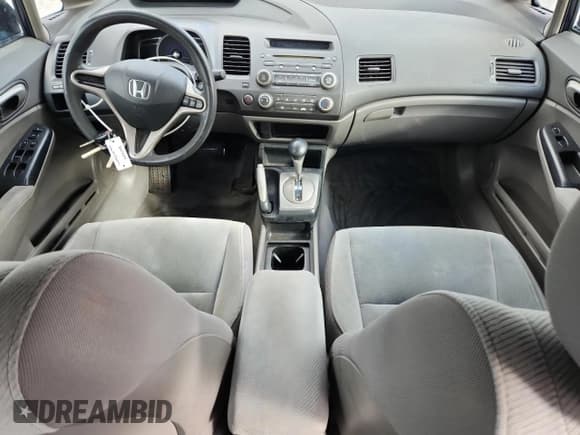 ✅ 2009 Honda Civic LX • VIN: 2HGFA16569H515739 • Лот: 92246515. Опубликован ранее на Copart с пробегом 211 018 миль. Бесплатный доступ к архиву аукционных продаж из США и подробный отчёт об истории автомобиля на DreamBid. Изображение 8.