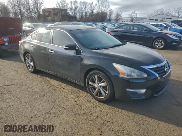 ✅ 2015 Nissan Altima 2.5 • VIN: 1N4AL3AP2FN874070 • Lot: 96225045. Listed on Copart with 137,737 mi. Free auction sales archive from the USA and detailed vehicle history report at DreamBid. Image 4.