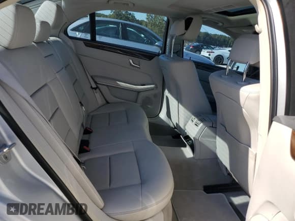 ✅ 2014 Mercedes-Benz E 350 Luxury • VIN: WDDHF8JB2EA983500 • Lot: 86524655. Wystawiony na Copart z przebiegiem 128 666 mil. Bezpłatny archiwum sprzedaży aukcyjnych z USA i szczegółowy raport historii pojazdu na DreamBid. Zdjęcie 10.