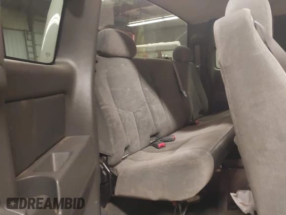 ✅ 2006 Chevrolet Silverado 2500HD LT2 • VIN: 1GCHK29U66E106074 • Лот: 41871985. Опубликован ранее на IAAI с пробегом 196 786 миль. Бесплатный доступ к архиву аукционных продаж из США и подробный отчёт об истории автомобиля на DreamBid. Изображение 8.