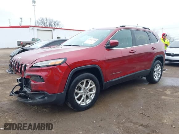 ✅ 2014 Jeep Cherokee Latitude • VIN: 1C4PJMCS4EW127709 • Lot: 42002110. Wystawiony na IAAI z przebiegiem 51 574 mil. Bezpłatny archiwum sprzedaży aukcyjnych z USA i szczegółowy raport historii pojazdu na DreamBid. Zdjęcie 2.