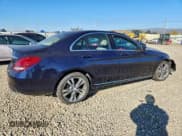 ✅ 2015 Mercedes-Benz C 300 • VIN: 55SWF4KB1FU040532 • Lot: 95247775. Wystawiony na Copart z przebiegiem 79 660 mil. Bezpłatny archiwum sprzedaży aukcyjnych z USA i szczegółowy raport historii pojazdu na DreamBid. Zdjęcie 3.
