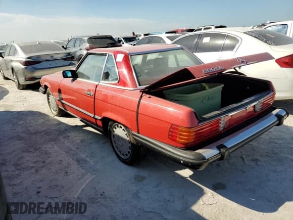 ✅ 1987 Mercedes-Benz 560 SL • VIN: WDBBA48D8HA071312 • Lot: 75493394. Wystawiony na Copart z przebiegiem Nie podano. Bezpłatny archiwum sprzedaży aukcyjnych z USA i szczegółowy raport historii pojazdu na DreamBid. Zdjęcie 2.
