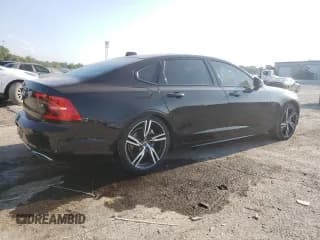 ✅ 2020 Volvo S90 R-Design • VIN: LVYA22MT9LP149719 • Лот: 65997543. Опубликован ранее на Copart с пробегом 21 229 миль. Бесплатный доступ к архиву аукционных продаж из США и подробный отчёт об истории автомобиля на DreamBid. Изображение 3.