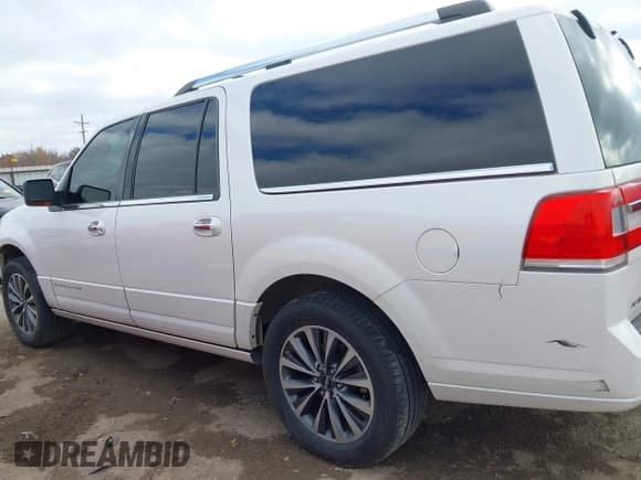 ✅ 2015 Lincoln Navigator • VIN: 5LMJJ3HTXFEJ03805 • Лот: 43695773. Опубликован ранее на IAAI с пробегом 195 581 миль. Бесплатный доступ к архиву аукционных продаж из США и подробный отчёт об истории автомобиля на DreamBid. Изображение 14.