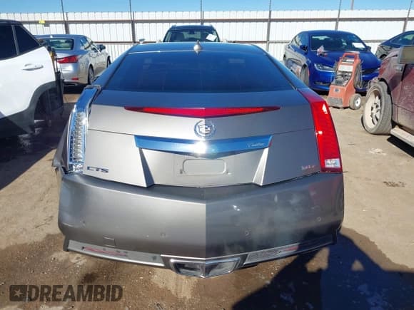 ✅ 2012 Cadillac CTS Performance • VIN: 1G6DJ1E37C0134535 • Лот: 43758433. Опубликован ранее на IAAI с пробегом 167 395 миль. Бесплатный доступ к архиву аукционных продаж из США и подробный отчёт об истории автомобиля на DreamBid. Изображение 16.