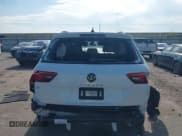 ✅ 2024 Volkswagen Tiguan SE R-Line Black • VIN: 3VVCB7AX8RM073625 • Лот: 42947315. Опубликован ранее на IAAI с пробегом 19 745 миль. Бесплатный доступ к архиву аукционных продаж из США и подробный отчёт об истории автомобиля на DreamBid. Изображение 15.