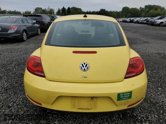 ✅ 2014 Volkswagen Beetle 2.0L TDI • VIN: 3VWJL7AT0EM609099 • Лот: 76802164. Опубликован ранее на Copart с пробегом Не указан. Бесплатный доступ к архиву аукционных продаж из США и подробный отчёт об истории автомобиля на DreamBid. Изображение 6.