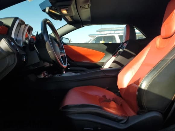 ✅ 2012 Chevrolet Camaro 2LT • VIN: 2G1FC3D33C9141414 • Lot: 92400745. Wystawiony na Copart z przebiegiem 178 454 mil. Bezpłatny archiwum sprzedaży aukcyjnych z USA i szczegółowy raport historii pojazdu na DreamBid. Zdjęcie 7.