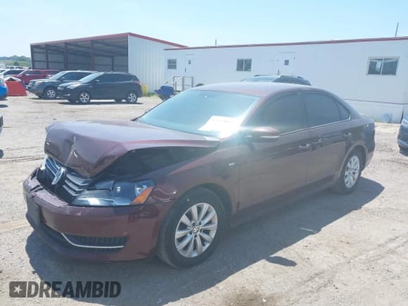 ✅ 2014 Volkswagen Passat S • VIN: 1VWAT7A33EC078644 • Лот: 42845980. Опубликован ранее на IAAI с пробегом 130 636 миль. Бесплатный доступ к архиву аукционных продаж из США и подробный отчёт об истории автомобиля на DreamBid. Изображение 2.