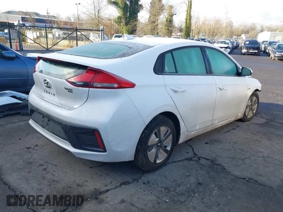 ✅ 2020 Hyundai Ioniq Blue • VIN: KMHC65LC0LU239135 • Lot: 41493510. Wystawiony na IAAI z przebiegiem Nie podano. Bezpłatny archiwum sprzedaży aukcyjnych z USA i szczegółowy raport historii pojazdu na DreamBid. Zdjęcie 4.