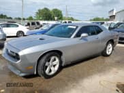 ✅ 2013 Dodge Challenger SXT • VIN: 2C3CDYAG4DH674914 • Lot: 60047544. Wystawiony na Copart z przebiegiem 79 978 mil. Bezpłatny archiwum sprzedaży aukcyjnych z USA i szczegółowy raport historii pojazdu na DreamBid. Zdjęcie 1.