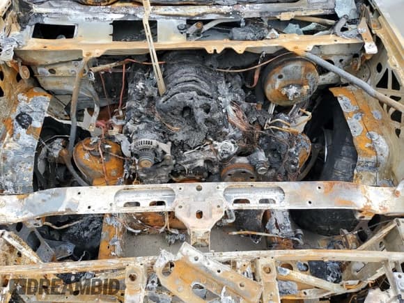 ✅ 2014 Chevrolet Silverado 1500 LT • VIN: 3GCUKREC3EG109364 • Лот: 56253154. Опубликован ранее на Copart с пробегом Не указан. Бесплатный доступ к архиву аукционных продаж из США и подробный отчёт об истории автомобиля на DreamBid. Изображение 11.