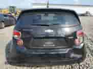 2012 Chevrolet Sonic LT z VIN 1G1JD6SB6C4178155, wystawiony jako Copart lot #68938734 z przebiegiem 176 298 mil mil oraz Szkoda całkowita • Salvage title. Historia ofert i sprzedaży dostępna na DreamBid. Obrazek 6.