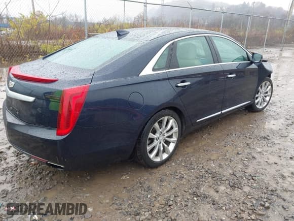 ✅ 2017 Cadillac XTS Luxury • VIN: 2G61M5S3XH9117554 • Lot: 43765590. Listed on IAAI with 153,045 mi. Free auction sales archive from the USA and detailed vehicle history report at DreamBid. Image 4.