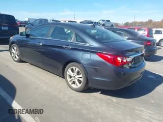 ✅ 2013 Hyundai Sonata SE • VIN: 5NPEC4AC2DH595956 • Лот: 43623904. Опубликован ранее на IAAI с пробегом 105 426 миль. Бесплатный доступ к архиву аукционных продаж из США и подробный отчёт об истории автомобиля на DreamBid. Изображение 3.