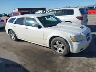2006 Dodge Magnum с VIN 2D4FV47V36H435977, выставлен на аукционе IAAI как лот 41666378 с пробегом 290 999 миль миль и . История ставок и продаж доступна на DreamBid. Изображение 1.