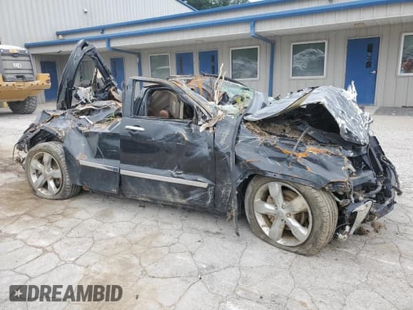 ✅ 2012 Jeep Grand Cherokee Overland • VIN: 1C4RJFCG8CC245390 • Lot: 67200305. Listed on Copart with Not provided. Free auction sales archive from the USA and detailed vehicle history report at DreamBid. Image 4.