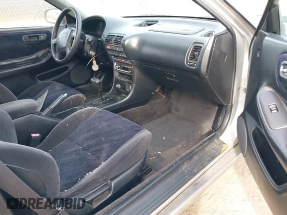 ✅ 1996 Acura Integra LS • VIN: JH4DC4450TS022559 • Лот: 41546155. Опубликован ранее на IAAI с пробегом 230 779 миль. Бесплатный доступ к архиву аукционных продаж из США и подробный отчёт об истории автомобиля на DreamBid. Изображение 5.