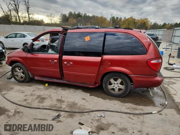 ✅ 2007 Dodge Grand Caravan SXT • VIN: 2D4GP44L67R222020 • Lot: 90832285. Listed on Copart with Not provided. Free auction sales archive from the USA and detailed vehicle history report at DreamBid. Image 2.
