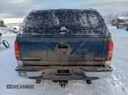 ✅ 2005 GMC Sierra 1500 SLT • VIN: 1GTEK19B15Z202584 • Лот: 94100465. Опубликован ранее на Copart с пробегом 206 580 миль. Бесплатный доступ к архиву аукционных продаж из США и подробный отчёт об истории автомобиля на DreamBid. Изображение 6.