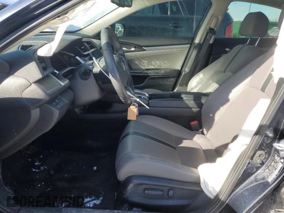 ✅ 2018 Honda Civic EX-L • VIN: JHMFC1F89JX018234 • Лот: 45647985. Опубликован ранее на Copart с пробегом 126 239 миль. Бесплатный доступ к архиву аукционных продаж из США и подробный отчёт об истории автомобиля на DreamBid. Изображение 7.