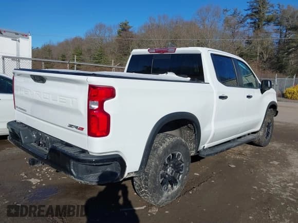 ✅ 2022 Chevrolet Silverado 1500 ZR2 • VIN: 3GCUDHEL3NG593623 • Лот: 41386352. Опубликован ранее на IAAI с пробегом 23 849 миль. Бесплатный доступ к архиву аукционных продаж из США и подробный отчёт об истории автомобиля на DreamBid. Изображение 4.