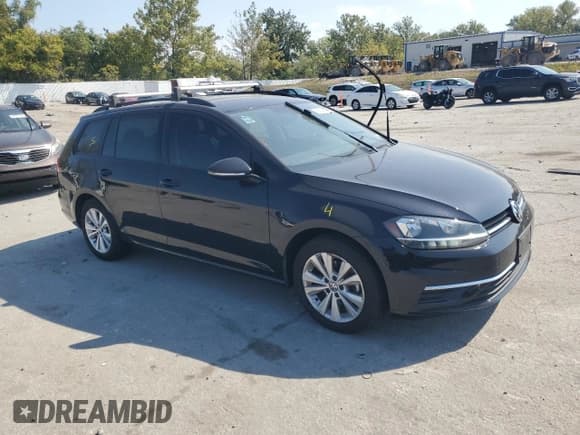 ✅ 2018 Volkswagen Golf S • VIN: 3VW117AU6JM767617 • Lot: 85142785. Listed on Copart with 92,830 mi. Free auction sales archive from the USA and detailed vehicle history report at DreamBid. Image 4.