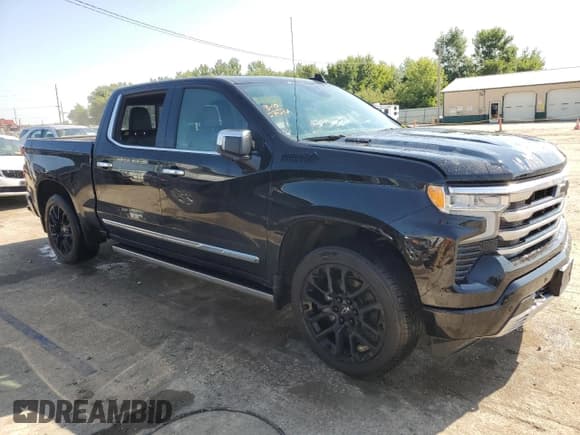 ✅ 2025 Chevrolet Silverado 1500 High Country • VIN: 1GCUKJE89SZ107806 • Лот: 68886995. Опубликован ранее на Copart с пробегом Не указан. Бесплатный доступ к архиву аукционных продаж из США и подробный отчёт об истории автомобиля на DreamBid. Изображение 4.