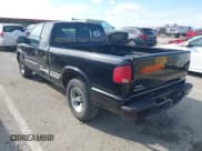 ✅ 2001 Chevrolet S-10 LS • VIN: 1GCCS19W818150784 • Лот: 41864042. Опубликован ранее на IAAI с пробегом 103 561 миль. Бесплатный доступ к архиву аукционных продаж из США и подробный отчёт об истории автомобиля на DreamBid. Изображение 3.
