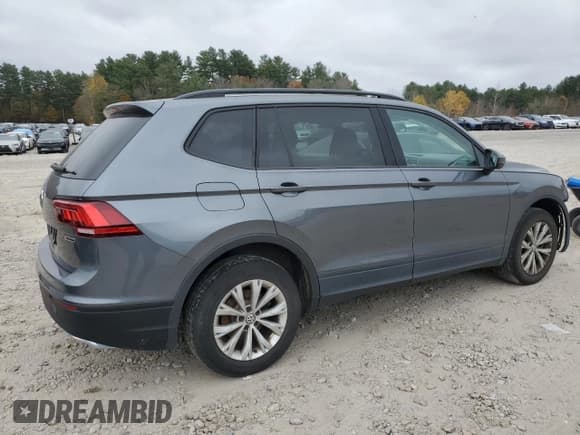 ✅ 2019 Volkswagen Tiguan S • VIN: 3VV0B7AX3KM176346 • Лот: 90303495. Опубликован ранее на Copart с пробегом 40 528 миль. Бесплатный доступ к архиву аукционных продаж из США и подробный отчёт об истории автомобиля на DreamBid. Изображение 3.