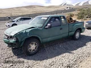 1997 Chevrolet S-10 LS с VIN 1GCDT19X5V8103938, выставлен на аукционе Copart как лот 52643405 с пробегом 204 691 миль миль и Списание • Salvage title. История ставок и продаж доступна на DreamBid. Изображение 1.