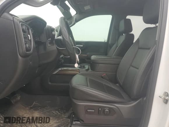 ✅ 2021 Chevrolet Silverado 1500 LT Trail Boss • VIN: 1GCPYFED4MZ171275 • Lot: 54148864. Wystawiony na Copart z przebiegiem 57 983 mil. Bezpłatny archiwum sprzedaży aukcyjnych z USA i szczegółowy raport historii pojazdu na DreamBid. Zdjęcie 7.