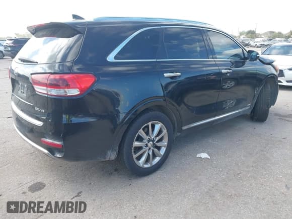 ✅ 2017 Kia Sorento SX • VIN: 5XYPKDA55HG309687 • Lot: 43603520. Listed on IAAI with 146,748 mi. Free auction sales archive from the USA and detailed vehicle history report at DreamBid. Image 4.